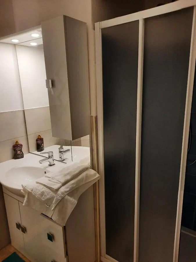 Parco Teramo - Navigli Cir 15146-Lni 299 Apartman Milánó